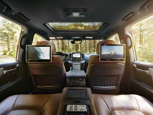 Soi “hàng khủng” Toyota Land Speed Cruiser 2.000 mã lực - 7